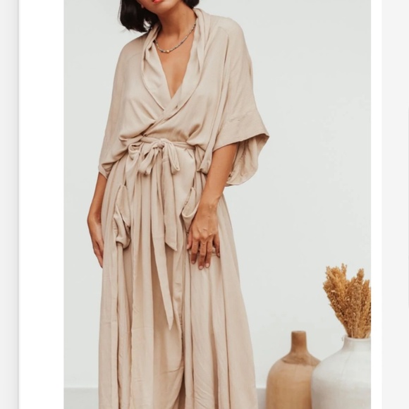 MYRAH PENAZOLA | Saraswati Gown - Picture 3 of 3